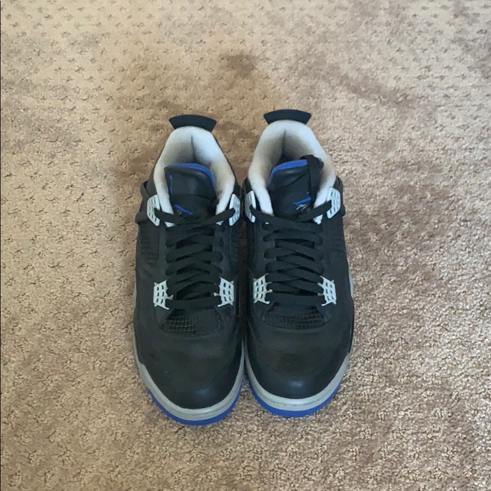 Men’s Jordan Retro Sneakers - Size 10